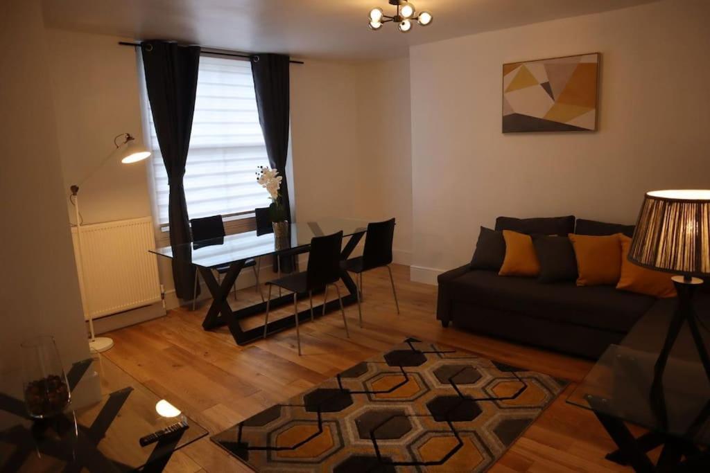 The Basement Appartement Londen Buitenkant foto