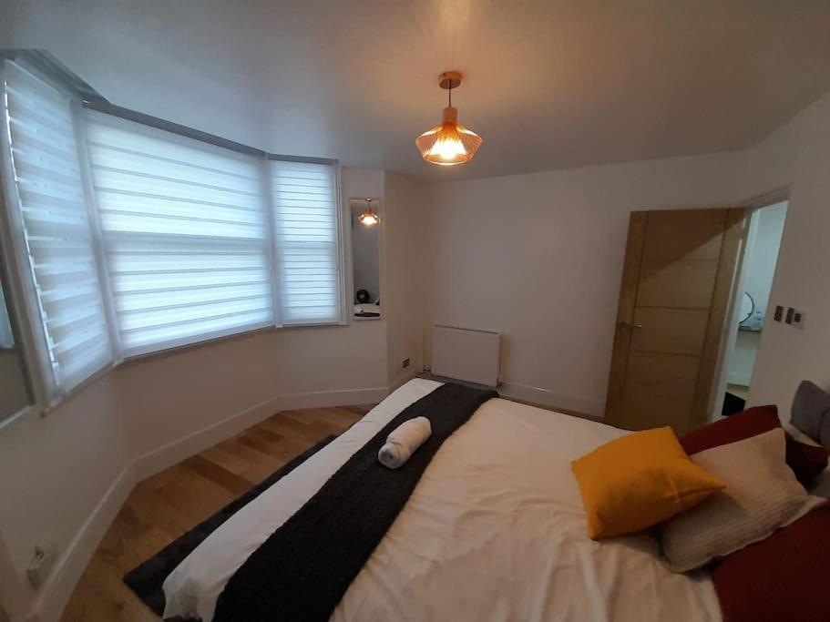 The Basement Appartement Londen Buitenkant foto